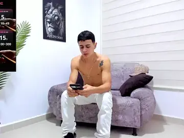 Stripchat Best Webcam of JuniorMorris_