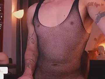 Stripchat Live Porn of DavidC_