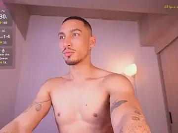 Stripchat Watch Live Sex Cams of DavidC_