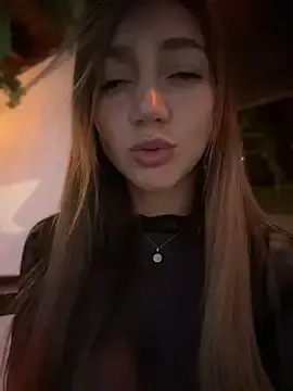 Stripchat Sex Cam of Nina_velvet01