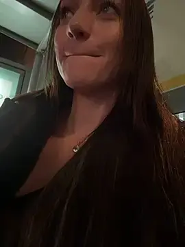 Stripchat Sex Cam of Ninabigtitied