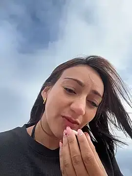 Stripchat Free Porn Cam of Ninabigtitied