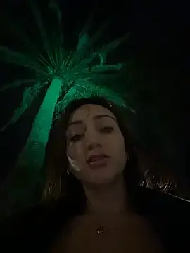 Stripchat Adult Webcam of Ninabigtitied