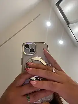 Stripchat Adult Webcam of Ninabigtitied