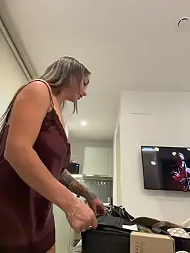 Stripchat Sex Cam of Ninabigtitied