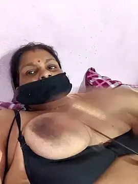 Stripchat Live Sex Cam of Indian-couple2025