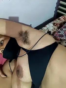 Stripchat Best Webcam of Love-pari77