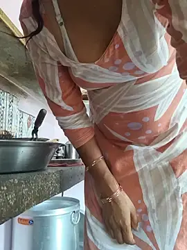Stripchat Watch Live Sex Cams of Love-pari77