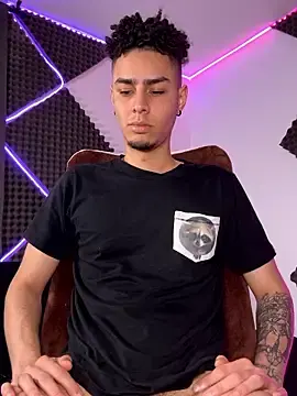 Stripchat Live Sex of bigryann23