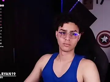 Stripchat Live Sex of bigryann23