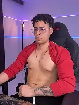 Stripchat Live Sex of bigryann23