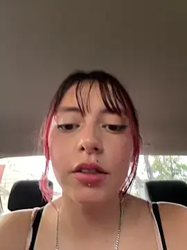 Stripchat Free Porn Cam of LilithTeaseX_