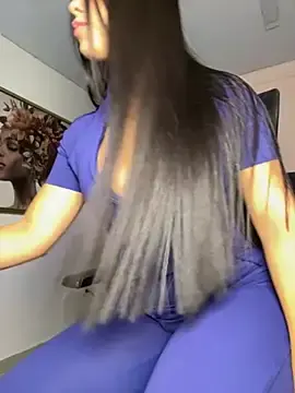 Stripchat Watch Live Sex Cams of Miss_blue69