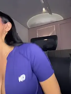 Stripchat Watch Live Sex Cams of Miss_blue69