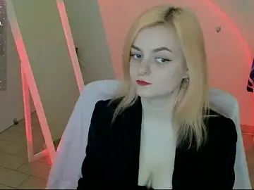 Stripchat Sex Cam of Fire_Bestie