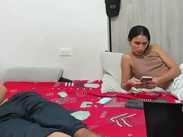 Stripchat Live Sex of bonyclyde2203