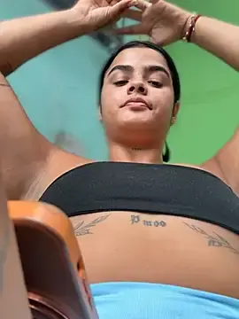 Stripchat Free Porn Cam of Kaily_Sweet16