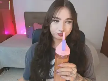 Stripchat Adult Webcams of Miley_Baker