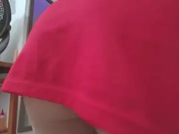 Stripchat Live Sex Cam of Miley_Baker