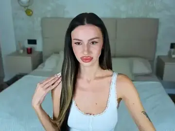 Stripchat Watch Live Sex Cams of Snow_WhiteeeX