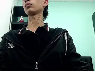 Stripchat Free Porn Cam of ttimy_x_boy