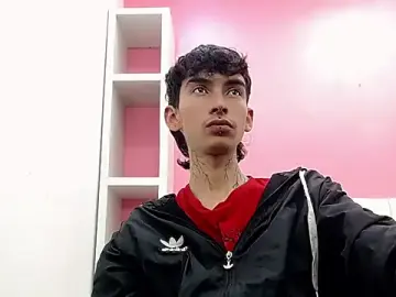 Stripchat Free Live Porn of ttimy_x_boy