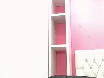 Stripchat Live Sex Cam of ttimy_x_boy