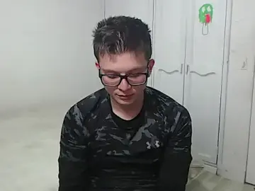 Stripchat Free Porn Cam of MathewCollin
