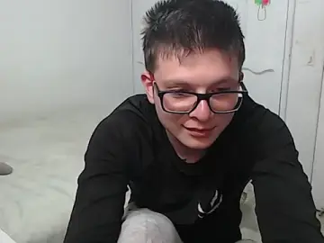 Stripchat Live Sex Cam of MathewCollin