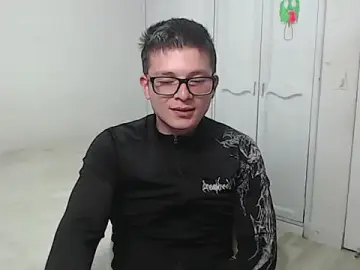 Stripchat Free Live Porn of MathewCollin