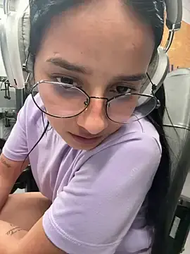 Stripchat Adult Webcam of _vaness