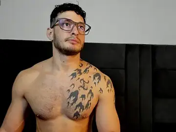 Stripchat Live Porn of alejandro__2