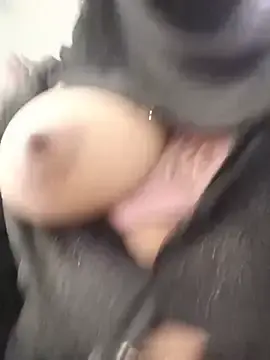 Stripchat Sex Cam of Aafreen_36