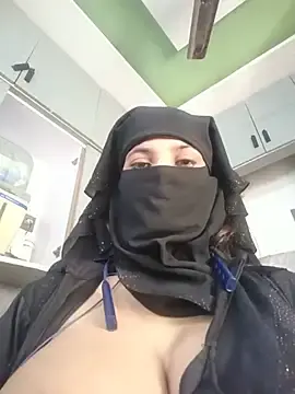 Stripchat Adult Webcam of Aafreen_36