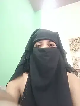 Stripchat Nude Webcam of Aafreen_36