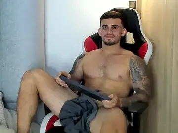 Stripchat Private Sex Chat of Ricardogo19