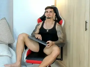 Stripchat Nude Webcam of Ricardogo19