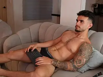 Stripchat Best Webcam of Ricardogo19