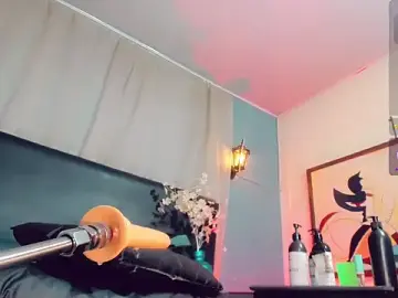 Stripchat Live Sex Cam of _ChanellR_