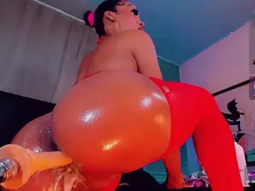 Stripchat Free Porn Cam of _ChanellR_