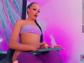 Stripchat Free Live Porn of _ChanellR_
