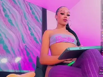 Stripchat Nude Webcam of _ChanellR_