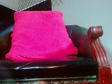 Stripchat Adult Webcam of bellatrixx_69