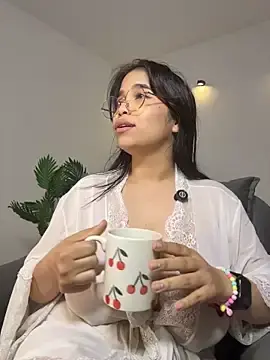 Stripchat Live Sex of tati_reyess