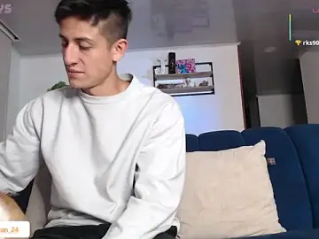 Stripchat Best live sex cam show of ashely_ryan24