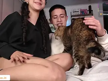 Stripchat Free Porn Cam of ashely_ryan24