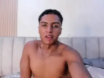 Stripchat Free Live Porn of MagnusKing_