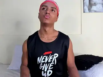 Stripchat Best live sex cam show of MagnusKing_