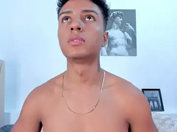 Stripchat Sex Cam of MagnusKing_