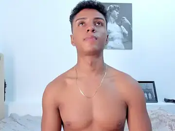 Stripchat Sex Cam of MagnusKing_